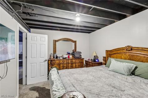 3207 Boettler Street NE Canton OH 44721