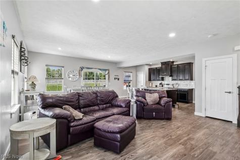 3207 Boettler Street NE Canton OH 44721