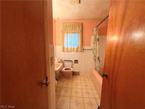 2531 Connecticut Avenue SE Massillon OH 44646