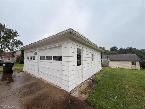 2531 Connecticut Avenue SE Massillon OH 44646