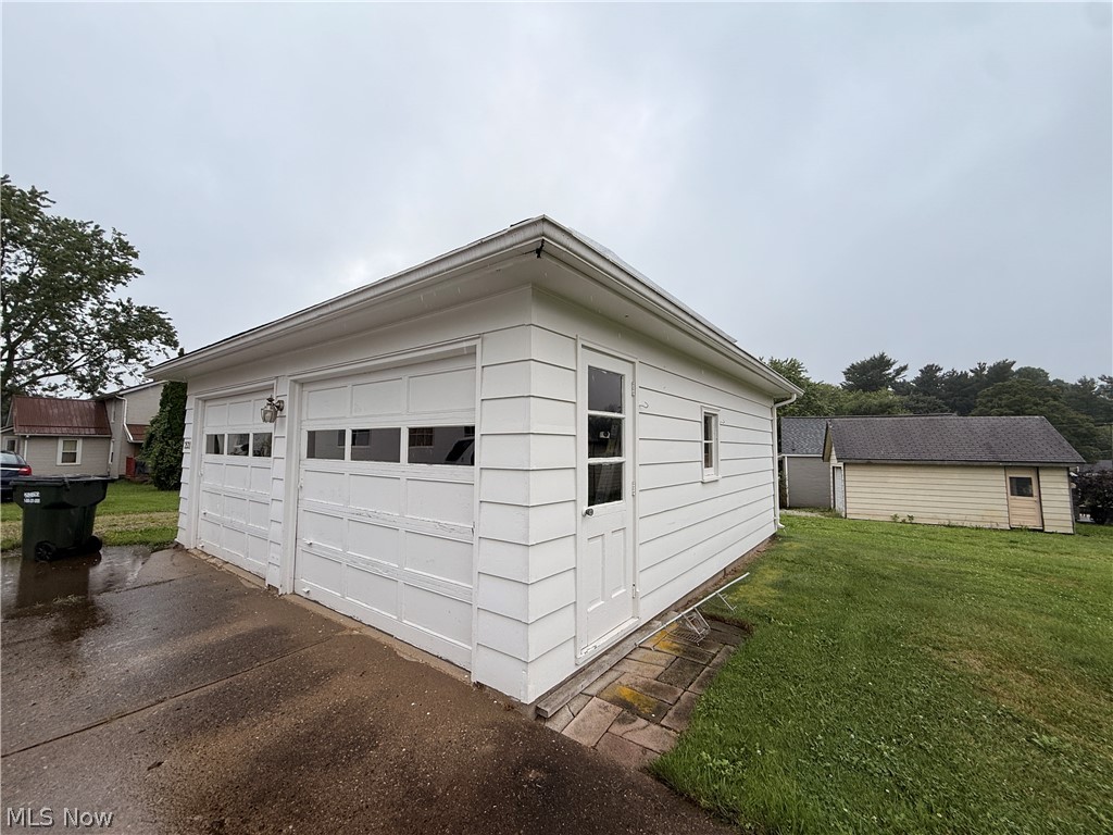 2531 Connecticut Avenue SE Massillon OH 44646