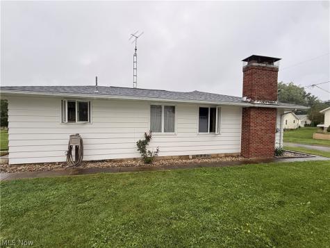 2531 Connecticut Avenue SE Massillon OH 44646