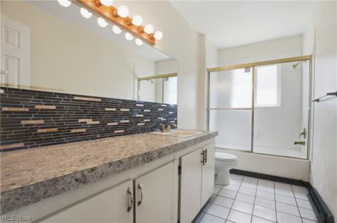 2967 Stockton Avenue Akron OH 44314