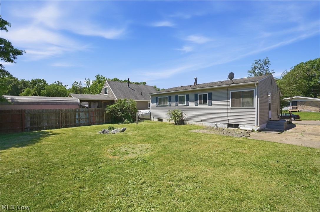 2967 Stockton Avenue Akron OH 44314
