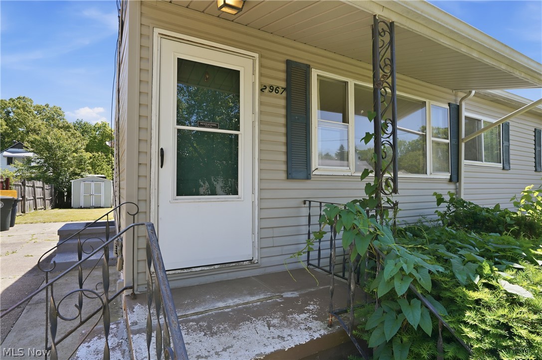 2967 Stockton Avenue Akron OH 44314