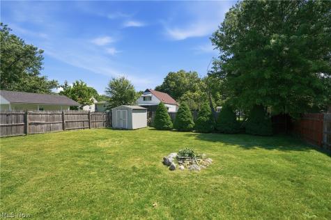 2967 Stockton Avenue Akron OH 44314
