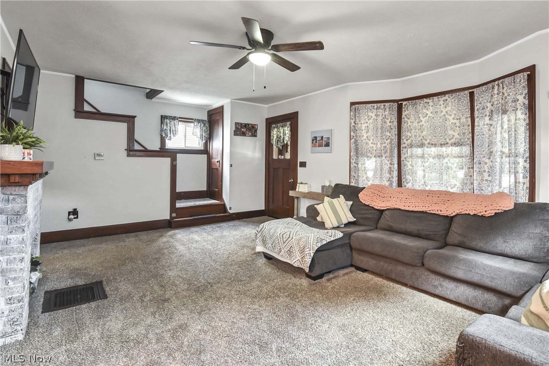 1944 E 45th Street Ashtabula OH 44004