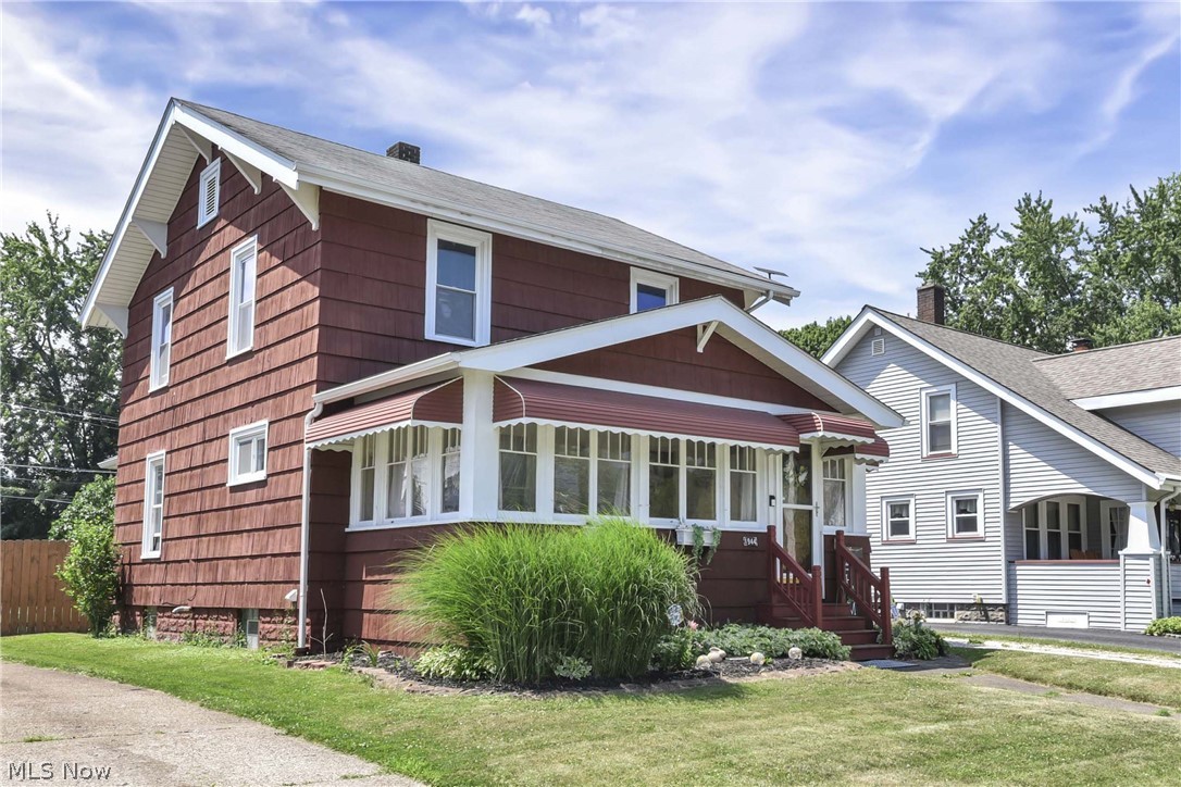 1944 E 45th Street Ashtabula OH 44004