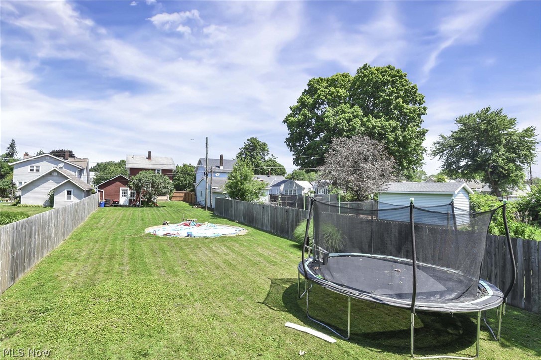 1944 E 45th Street Ashtabula OH 44004