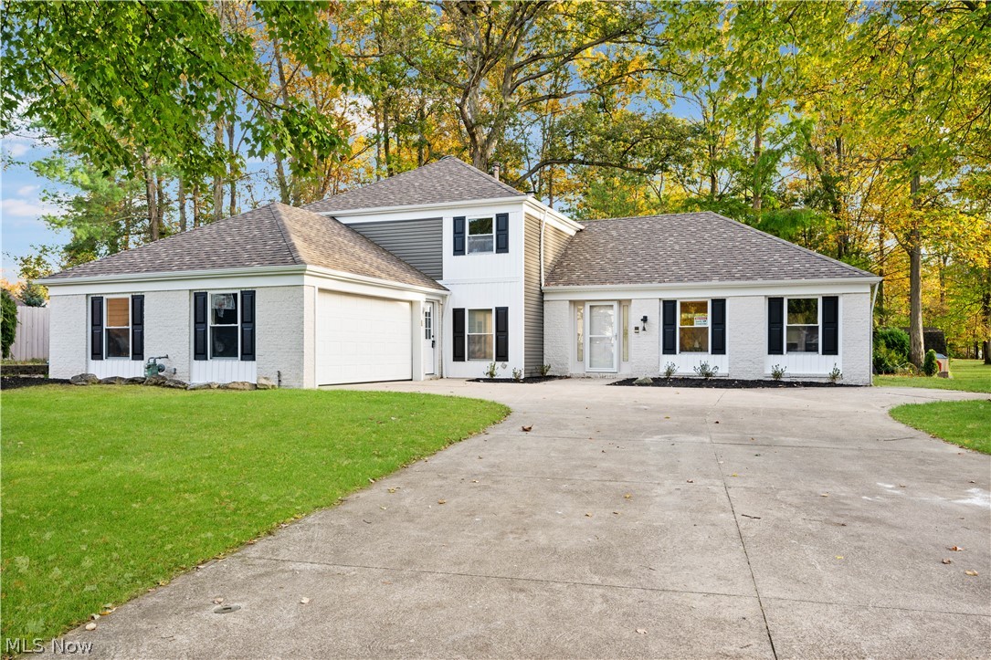 20121 Driftwood Court Strongsville OH 44149