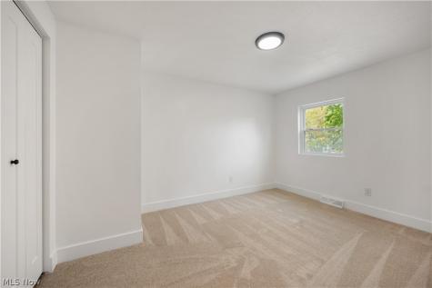 20121 Driftwood Court Strongsville OH 44149