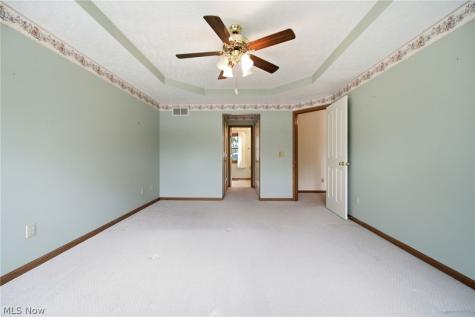 335 Radley Drive Painesville OH 44077