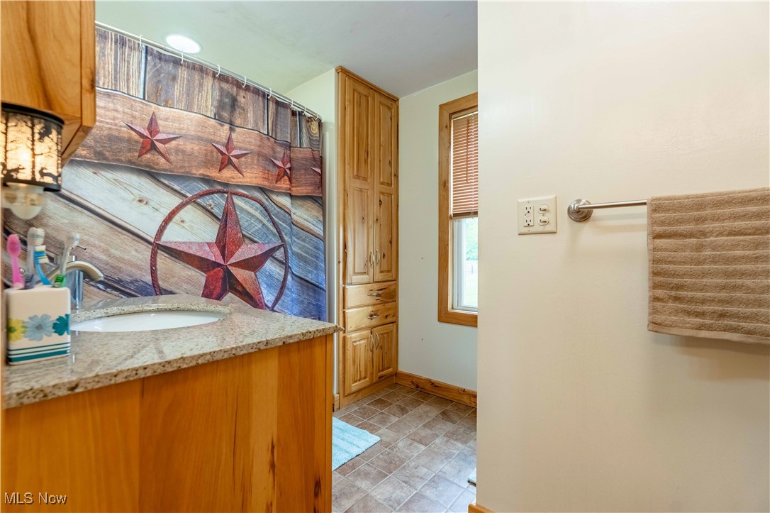 1731 State Route 225 Deerfield OH 44411