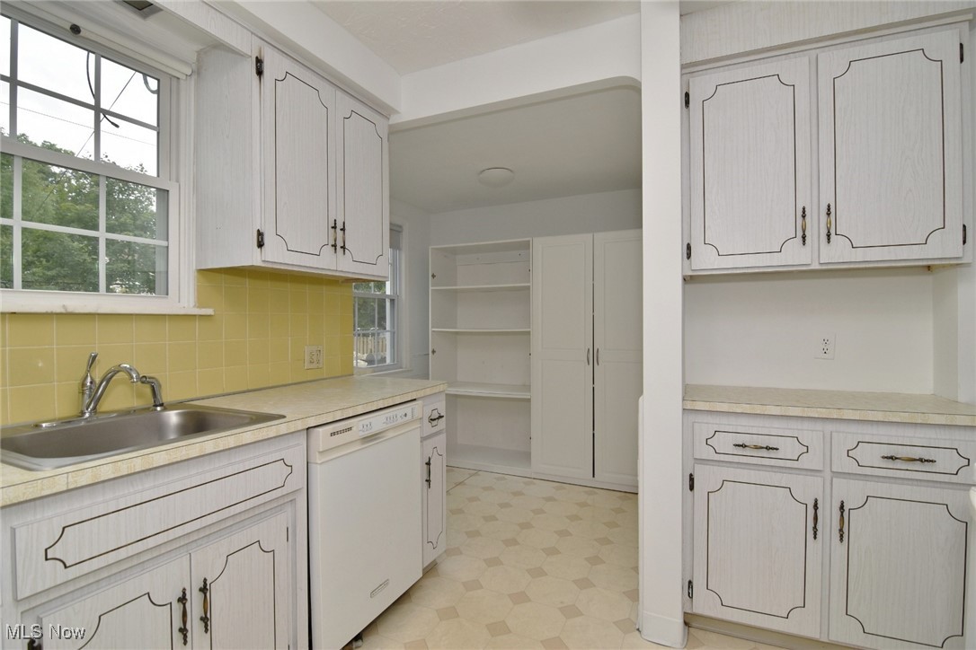 4446 Baintree Road University Heights OH 44118