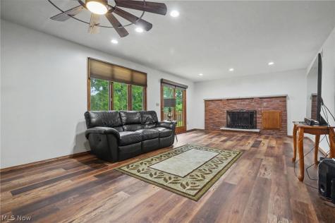 482 Junior Avenue Akron OH 44312