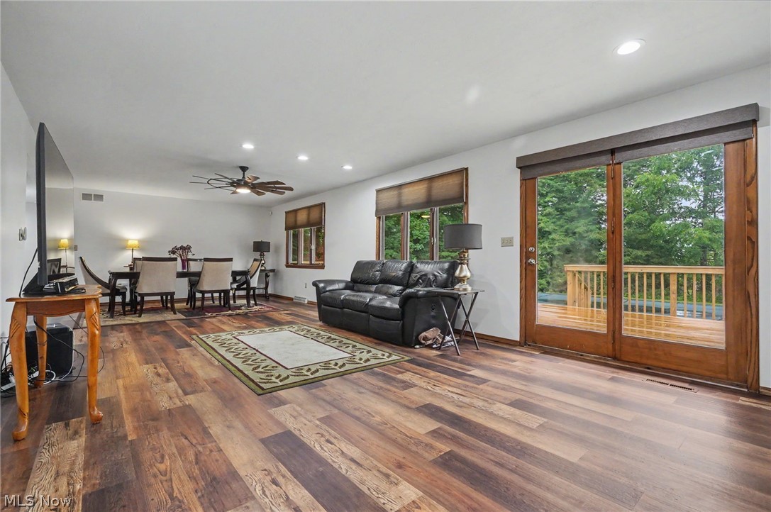 482 Junior Avenue Akron OH 44312