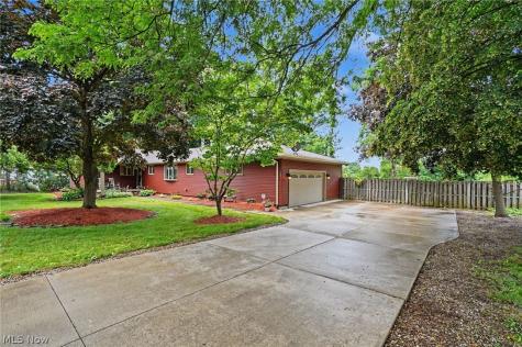 482 Junior Avenue Akron OH 44312