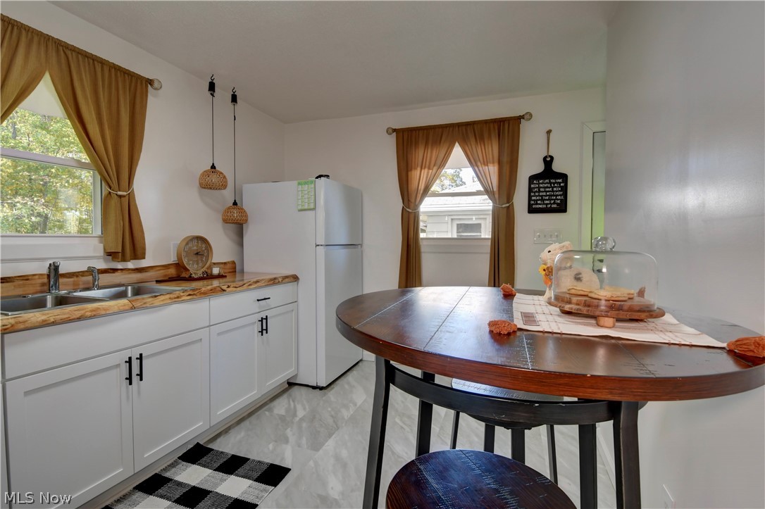 3165 Phalanx Mills Herner Road Southington OH 44470