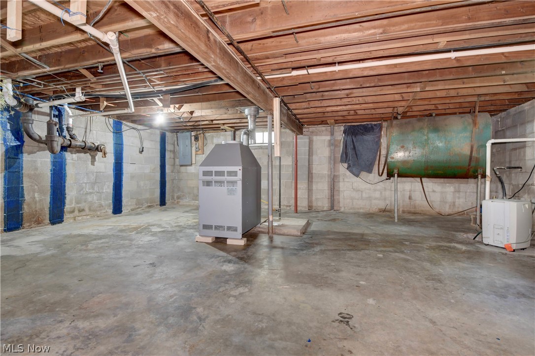 3165 Phalanx Mills Herner Road Southington OH 44470