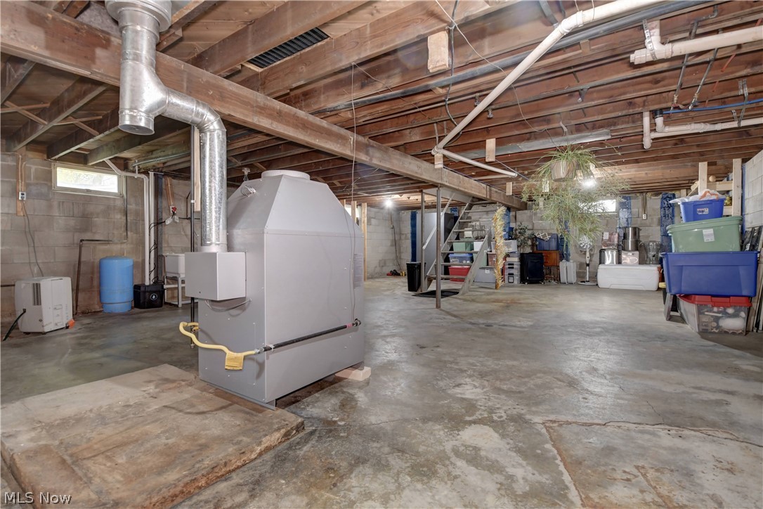 3165 Phalanx Mills Herner Road Southington OH 44470