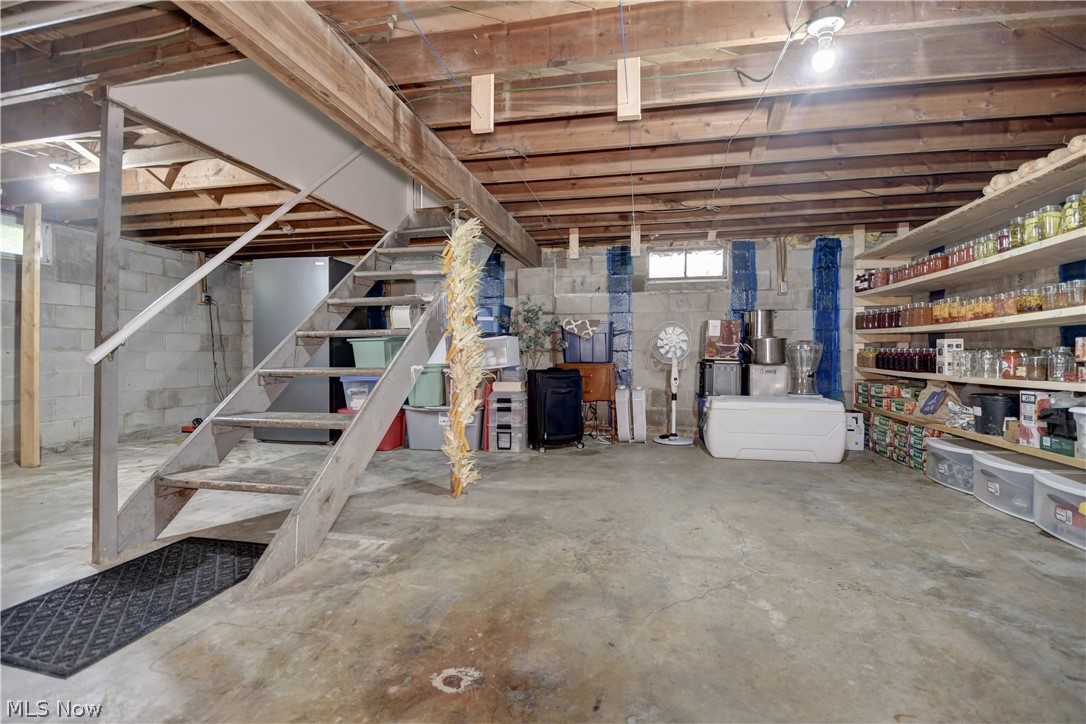 3165 Phalanx Mills Herner Road Southington OH 44470