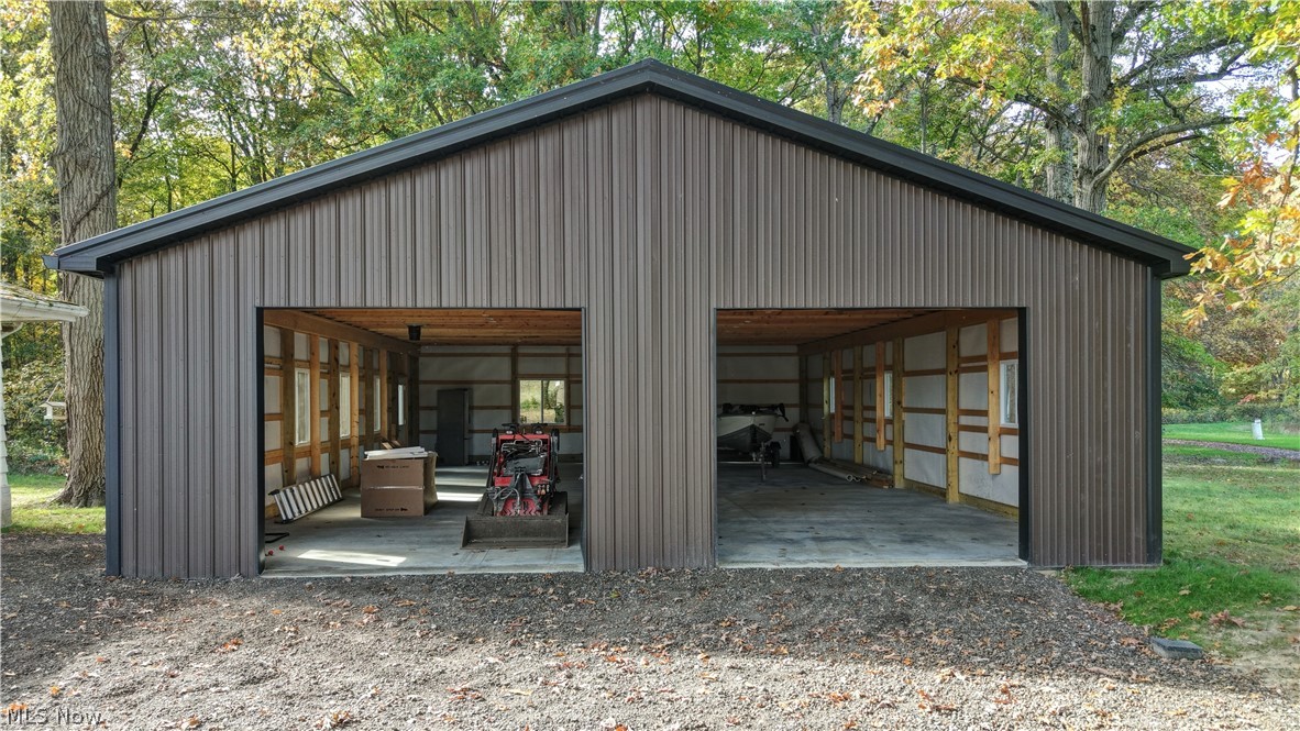 3165 Phalanx Mills Herner Road Southington OH 44470
