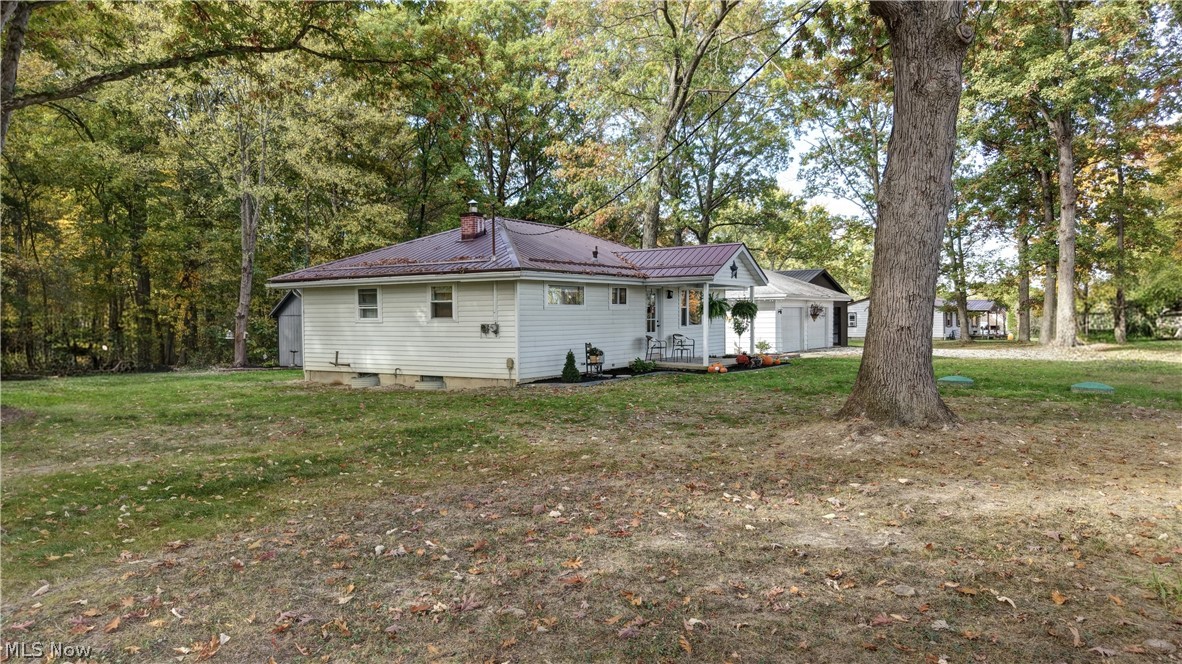 3165 Phalanx Mills Herner Road Southington OH 44470