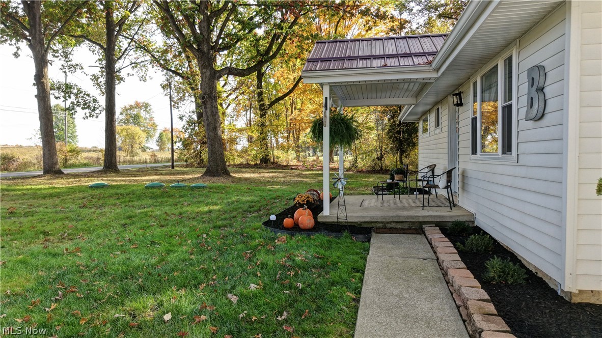 3165 Phalanx Mills Herner Road Southington OH 44470