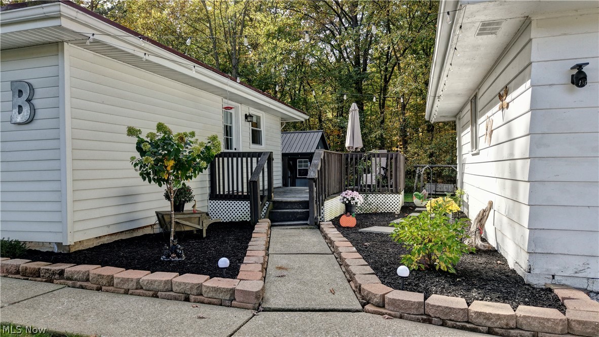 3165 Phalanx Mills Herner Road Southington OH 44470