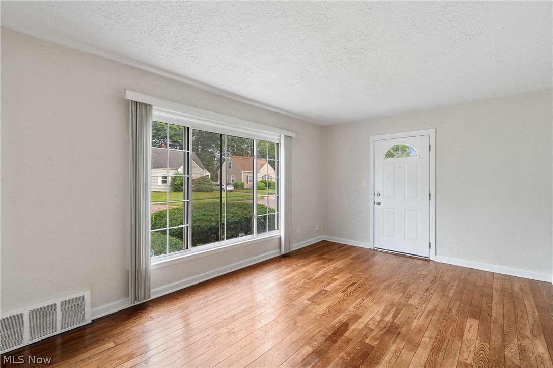 1335 Greenwood Avenue Akron OH 44320