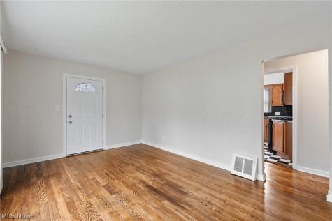 1335 Greenwood Avenue Akron OH 44320