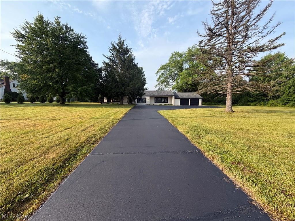 4055 Center Road Poland OH 44514