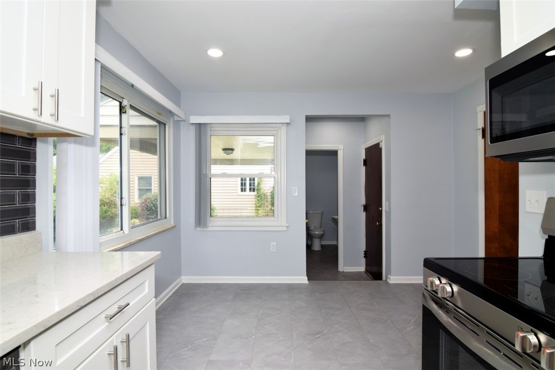 2492 Newbury Drive Cleveland Heights OH 44118