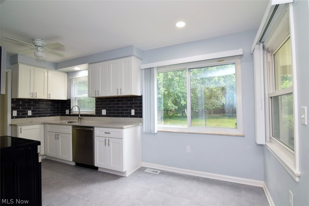 2492 Newbury Drive Cleveland Heights OH 44118