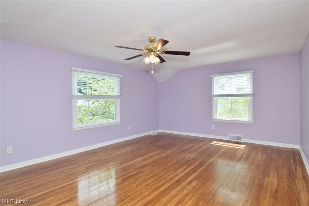 2492 Newbury Drive Cleveland Heights OH 44118