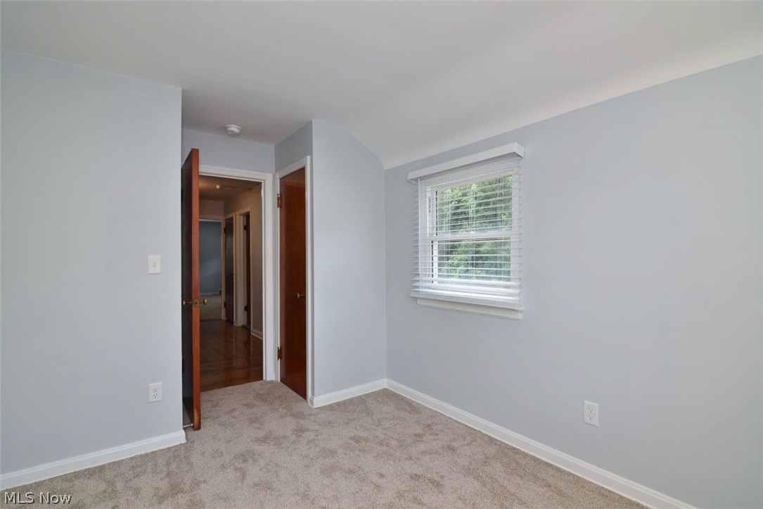 2492 Newbury Drive Cleveland Heights OH 44118