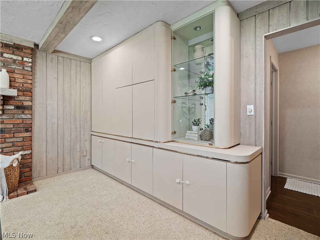 5235 Meadow Wood Boulevard Lyndhurst OH 44124