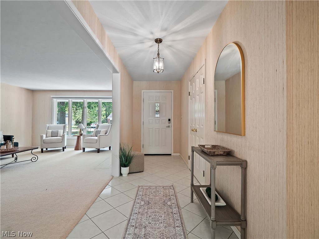 5235 Meadow Wood Boulevard Lyndhurst OH 44124