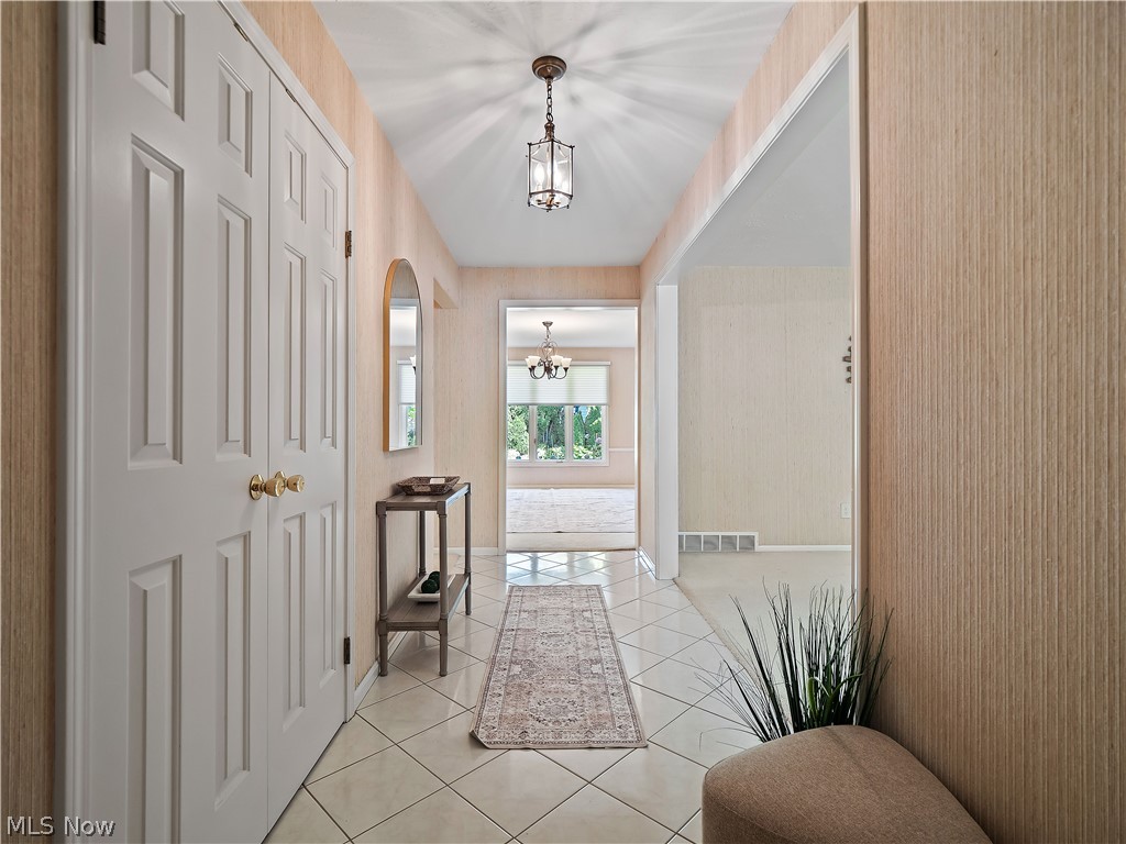 5235 Meadow Wood Boulevard Lyndhurst OH 44124