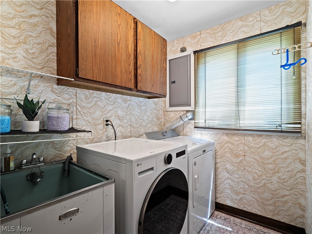 5235 Meadow Wood Boulevard Lyndhurst OH 44124
