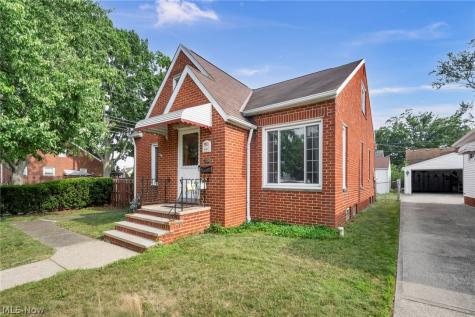 4403 Dawnshire Drive Parma OH 44134