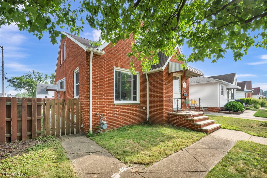 4403 Dawnshire Drive Parma OH 44134