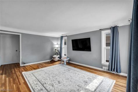 4403 Dawnshire Drive Parma OH 44134