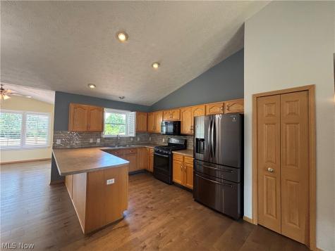 5788 W Breezeway Drive North Ridgeville OH 44039
