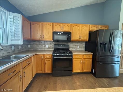 5788 W Breezeway Drive North Ridgeville OH 44039