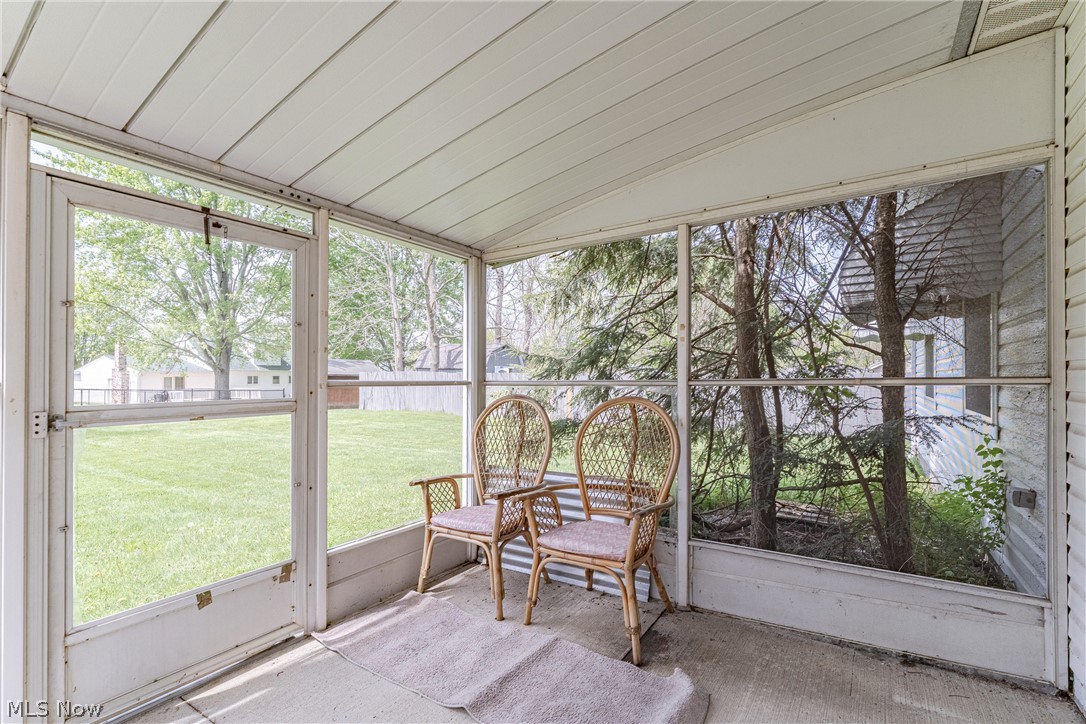 199 E Parkway Drive Madison OH 44057