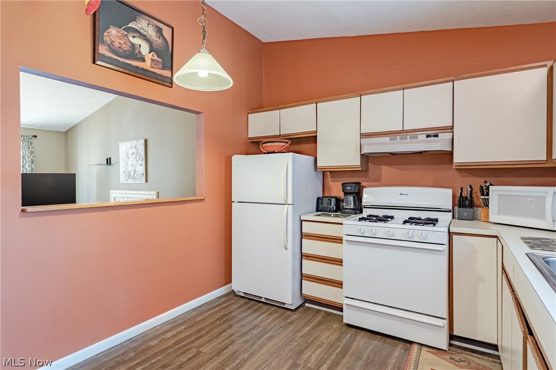 199 E Parkway Drive Madison OH 44057