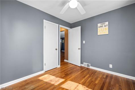 6017 Hodgman Drive Parma Heights OH 44130
