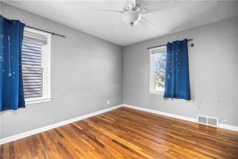 6017 Hodgman Drive Parma Heights OH 44130