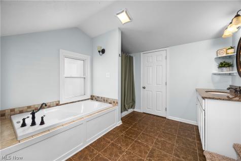 6017 Hodgman Drive Parma Heights OH 44130
